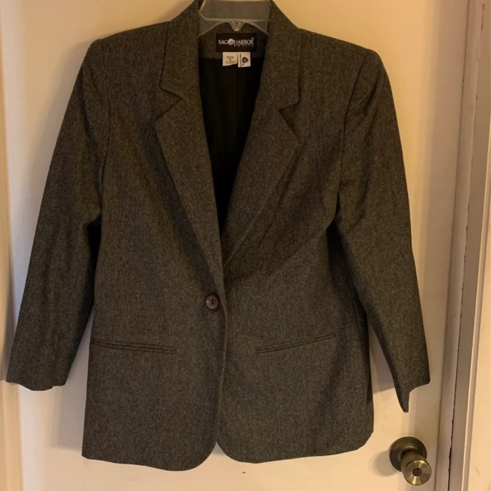 Sag Harbor wool blend blazer